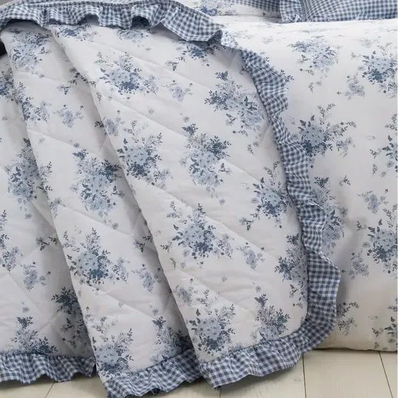 Floral Bedspread with Frilled Edges - Blue, Cotton image