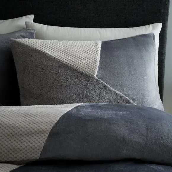 Geo Fleece Duvet Cover Set - Grey, Polyester