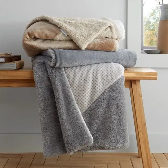 Geometric Fleece Throw Blanket - Natural, Sherpa