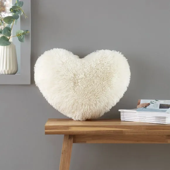 Heart Cushion with Faux Fur - Cream, Polyester