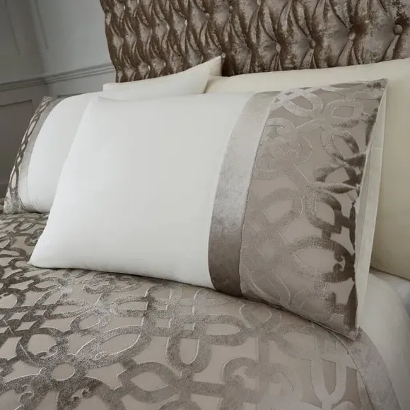 Lattice Cut Velvet Duvet Set - Natural, Velvet