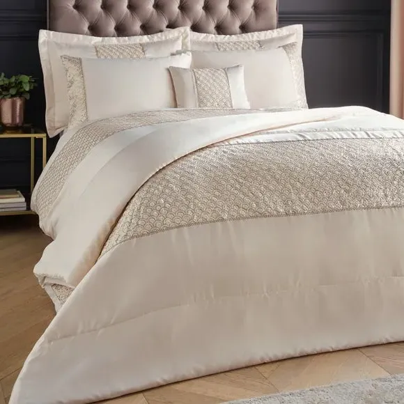 Quilted Pillowsham Pair with Sequins - Champagne