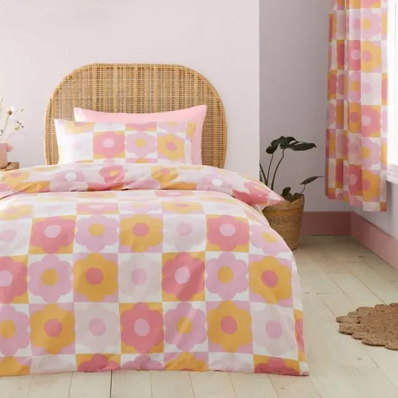 Retro Daisy Duvet Cover Set - Pink, Polycotton