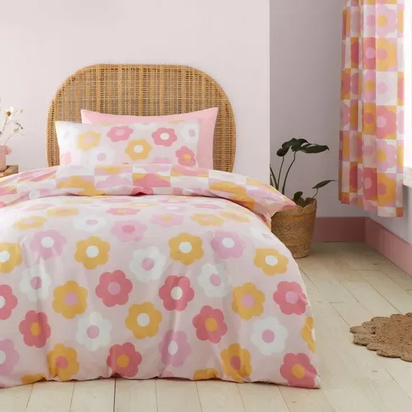 Retro Daisy Duvet Cover Set - Pink, Polycotton image