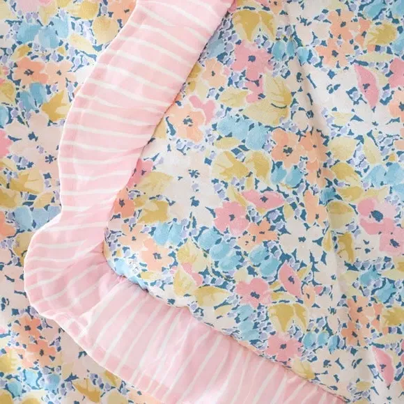 Reversible Bedspread with Frilled Edge - Pink