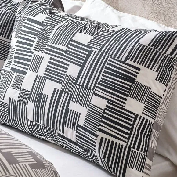 Reversible Duvet Cover Set - Black, Polycotton