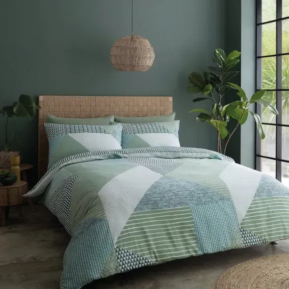 Reversible Duvet Cover Set - Green, Polycotton image
