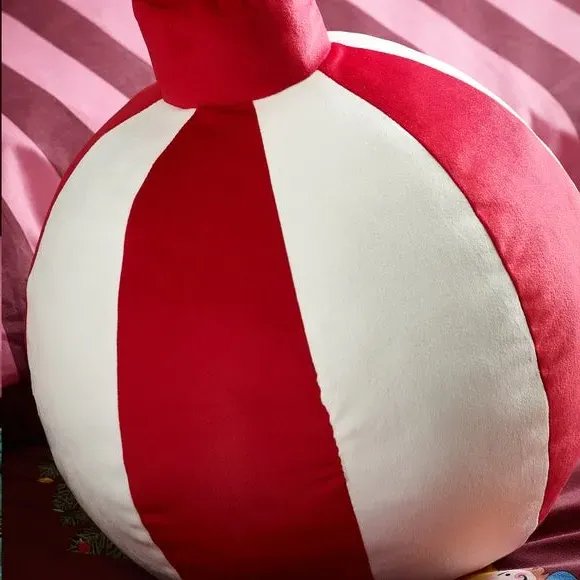 Round 3D Bauble Cushion - White, Soft Fabric