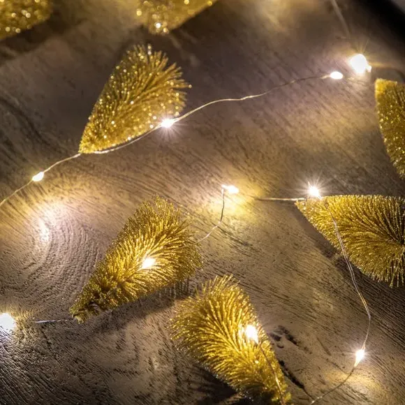 15 LED Bristle Tree Garland - Gold