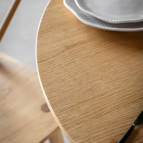 4-Seater Round Dining Table - Light Wood, Oak