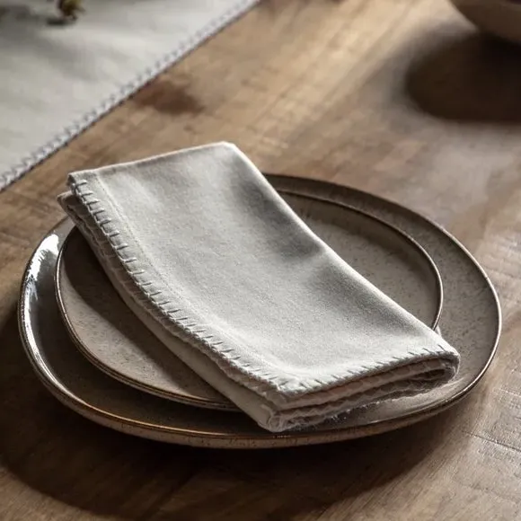 Pack of 4 Linen Effect Napkins - Cream image