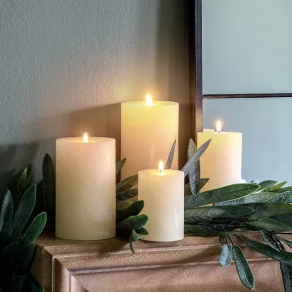 Rustic Pillar Candle - Ivory