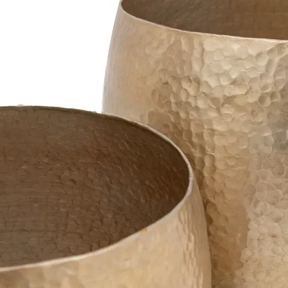 Set of 2 Plant Pots with Hammered Finish - Bronze