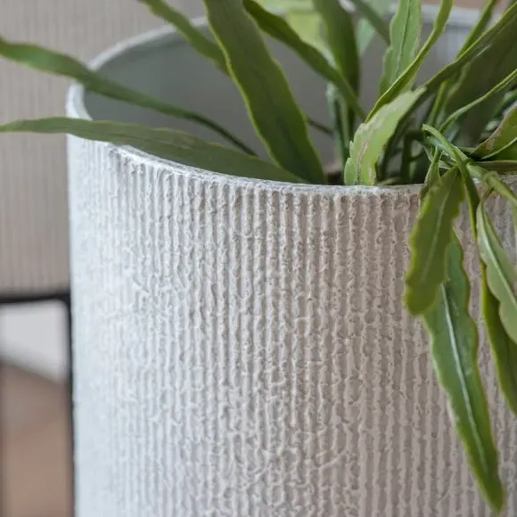 Set of 2 Ribbed Plant Pots - White, Iron