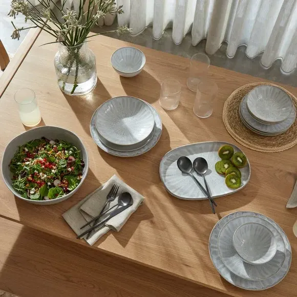 6-8 Seater Extending Dining Table - Oak