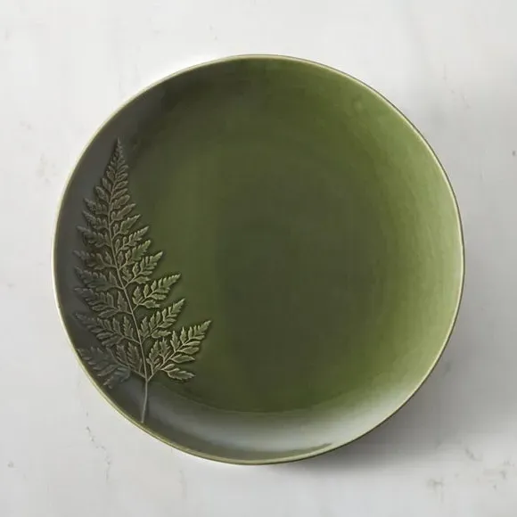 Embossed Dinner Plate - Fern, Stoneware image