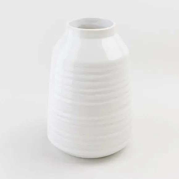 Ripple Vase with Ridged Design - Cream, Ceramic