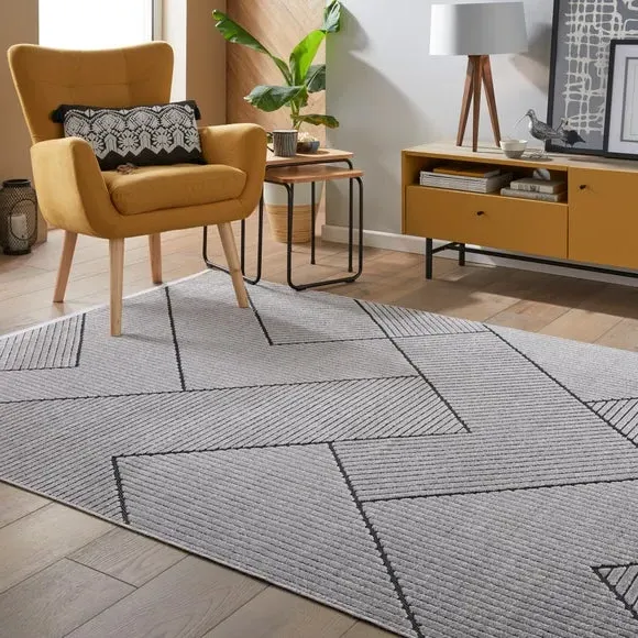 Chevron Indoor Outdoor Rug - Grey