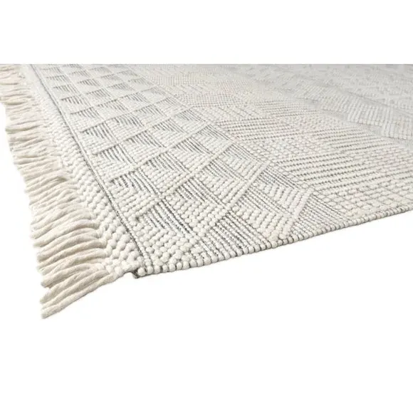 Macramé Rug with Tassels - Natural, Wool