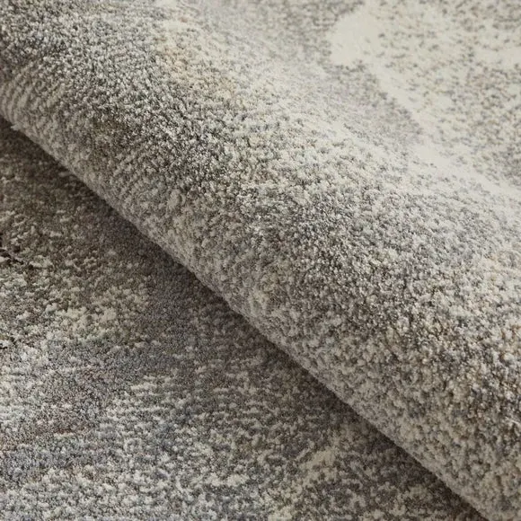 Plush Rug with Modern Print - Grey