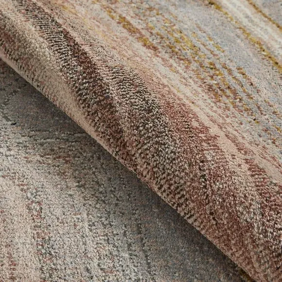 Plush Rug with Modern Print - Pink