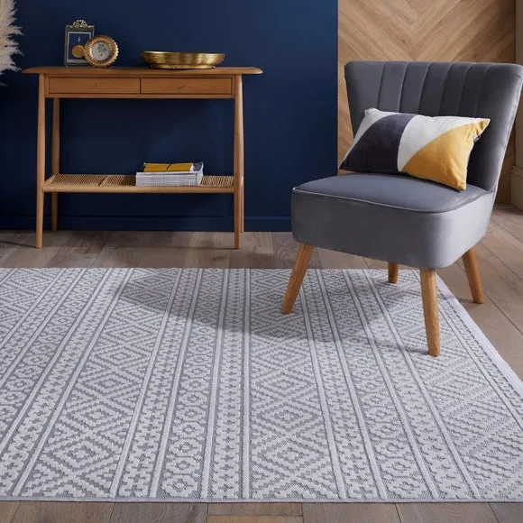Traditional Indoor Outdoor Rug - Silver