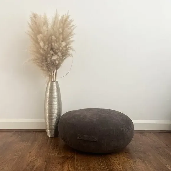 Round Floor Cushion with Handle - Brown