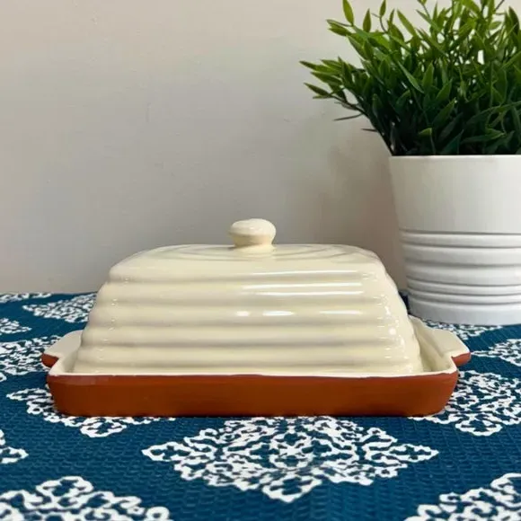 Ribbed Butter Dish - Terracotta