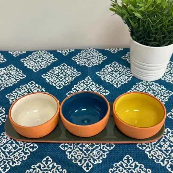 Set of 3 Round Snack Bowls - Olive, Terracotta image