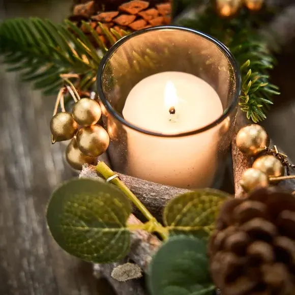 Eucalyptus Candle Holder Wreath - Gold, Glass
