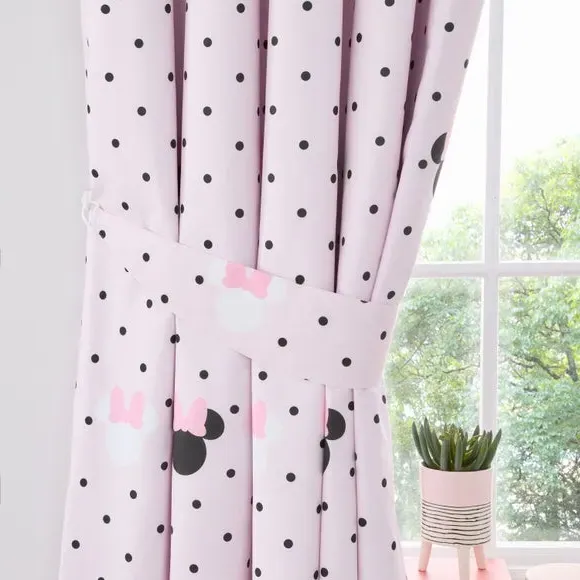 Blackout Eyelet Curtains - Pink