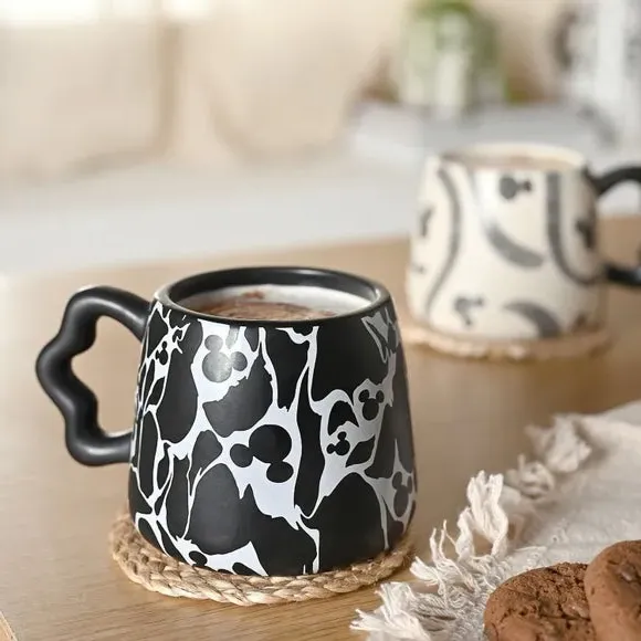 Crackled Mug with Wavy Handle - Black, Dolomite image