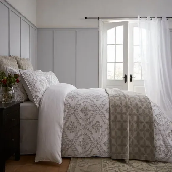 Bedspread Arts & Crafts Pattern - Linen, Cotton