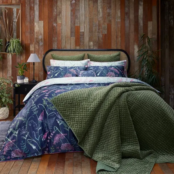 Bedspread with Hand Stitching - Green, Velvet