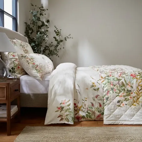 Cotton Bedspread with Floral Print - Cream