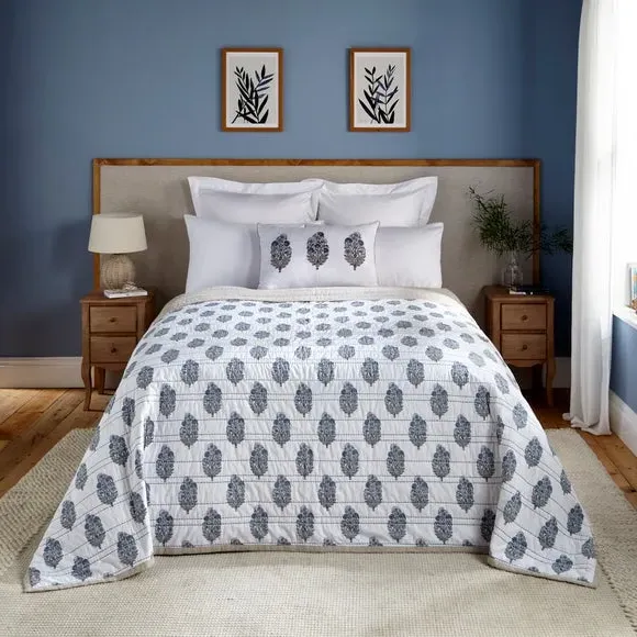 Cotton Bedspread with Tree of Life - Blue image