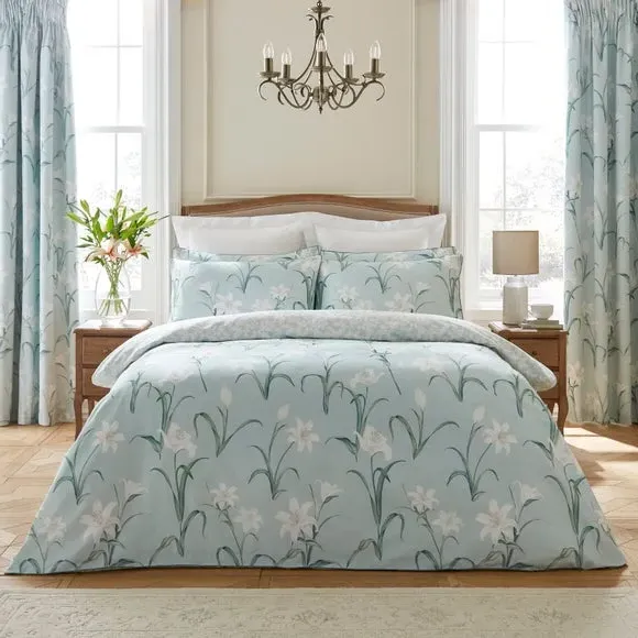 Duvet Cover Set with Floral Design - Seafoam image