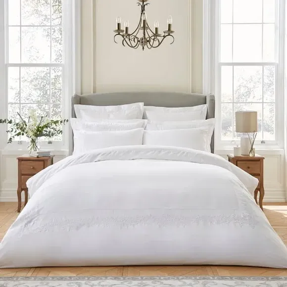 Embroidered Duvet Cover Set - White, Cotton image