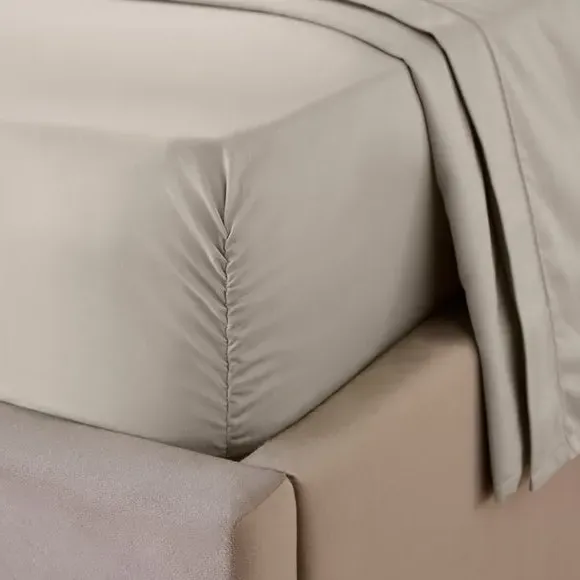 Fitted Sheet with True Grip - Champagne, Cotton image