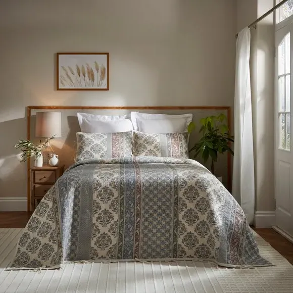 Patchwork Bedspread with Pillow Sham - Cotton