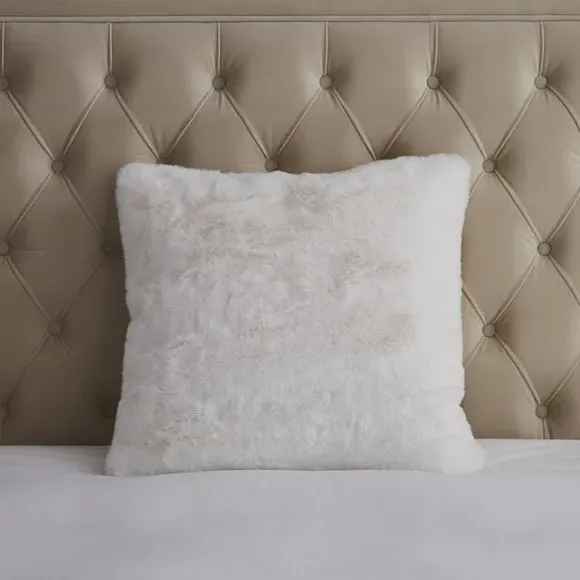 Continental Cushion with Zip - White, Faux Fur