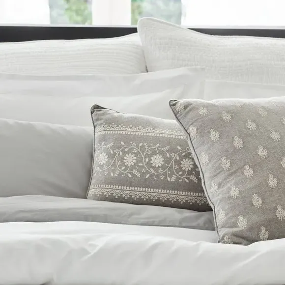 Quilted Bedspread Embroidered - White, Cotton