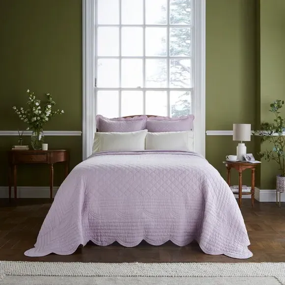 Scalloped Bedspread with Quilted Design - Purple, Cotton