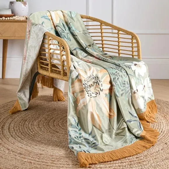 Floral Throw Blanket with Tassels - Green, Velvet image