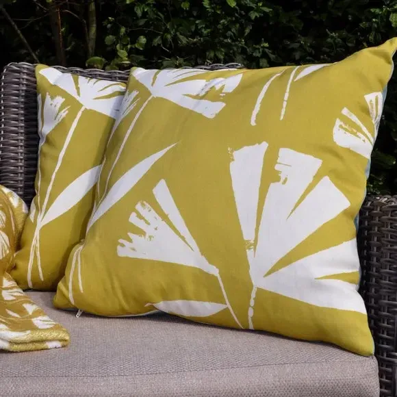 Square Outdoor Cushion with Tassels - Green image