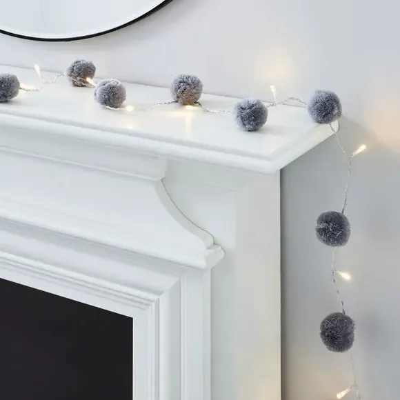 10-LED String Light with Pom Poms - Grey