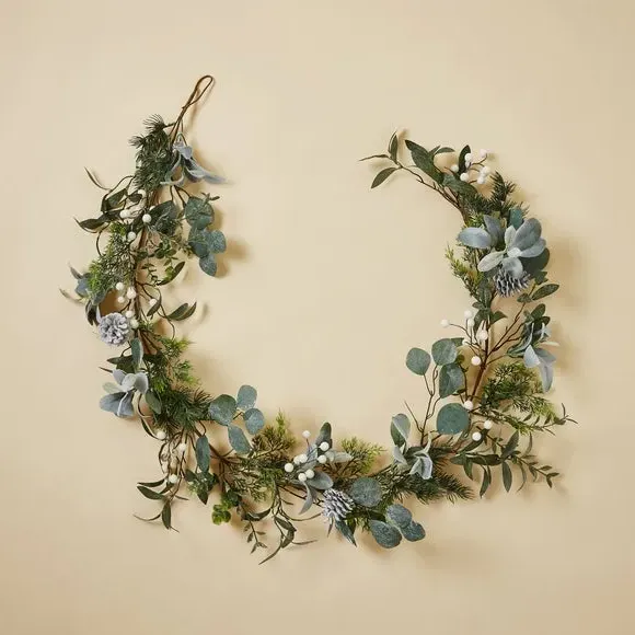 180cm Artificial Garland with Berries - Green