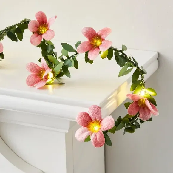 20 LED String Lights with Leaves - Green