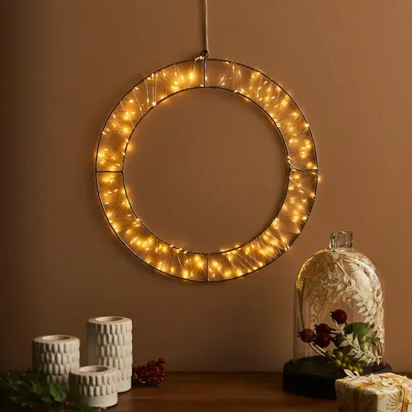 200 LED Light Up Wreath - Clear, Metal image