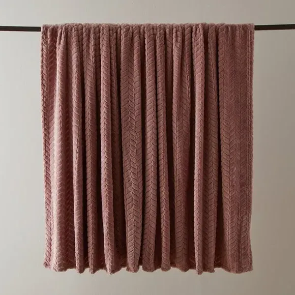 200cm Throw Blanket with Shaggy Texture - Rose